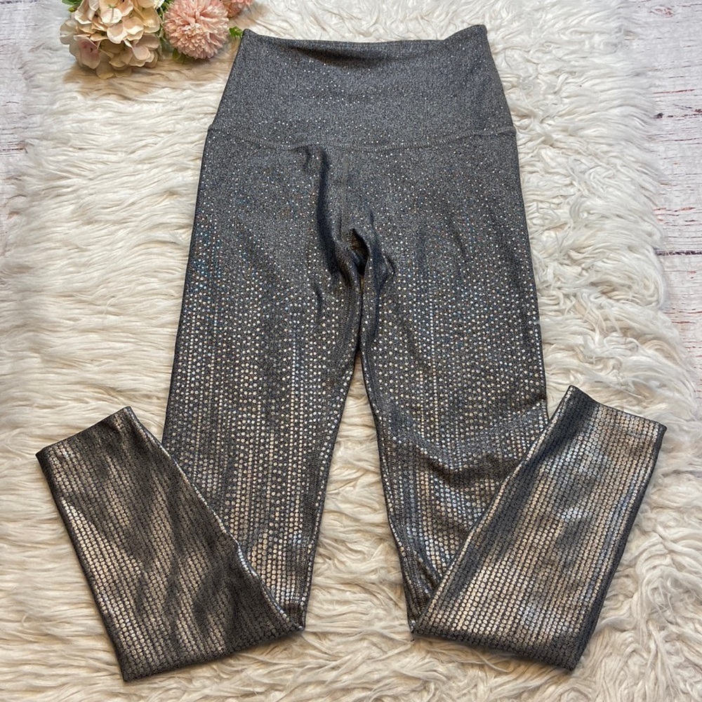 Beyond Yoga Gray Shimmer Leggings